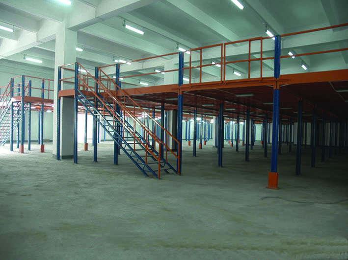 立柱式平台（tái）貨架組合